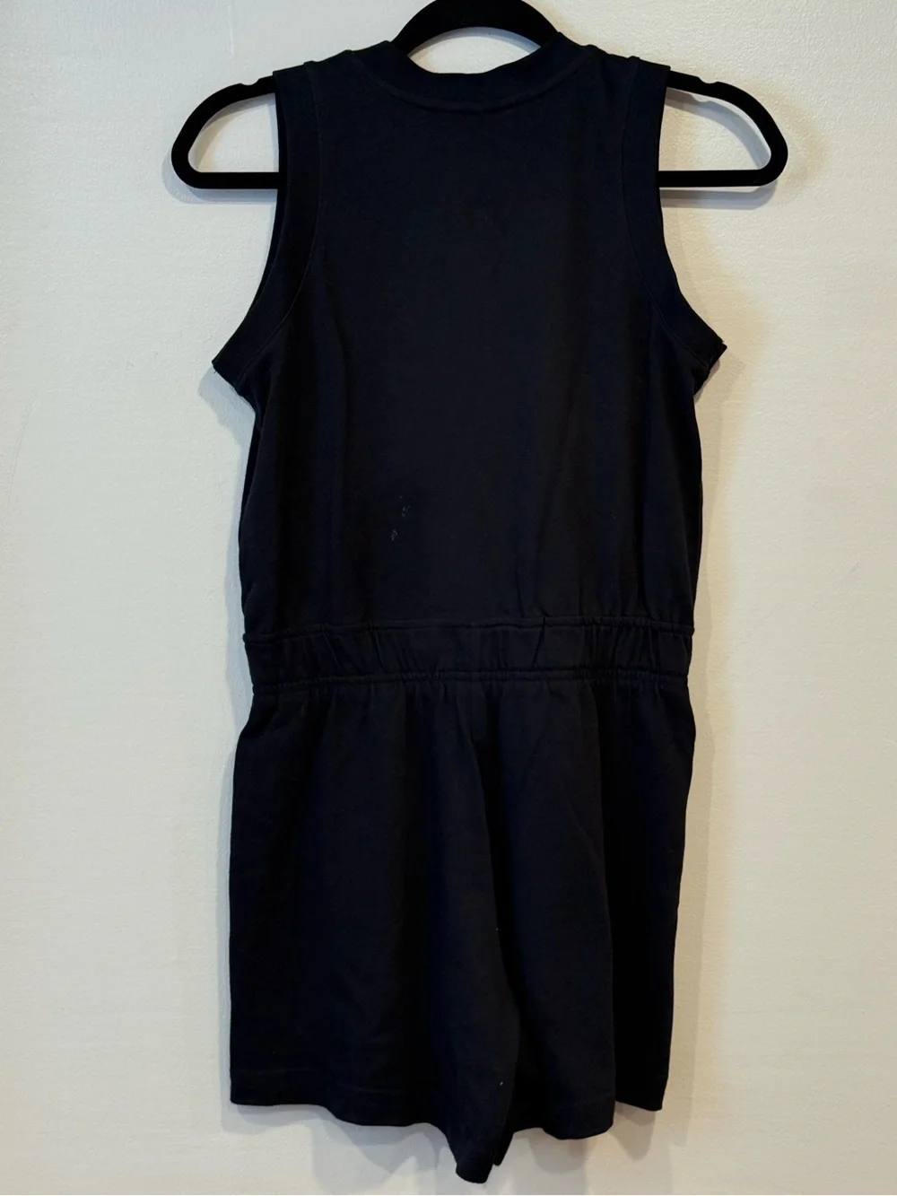 Nike Sleeveless Sporty Black Snap Front Pockets Romper Girls Large